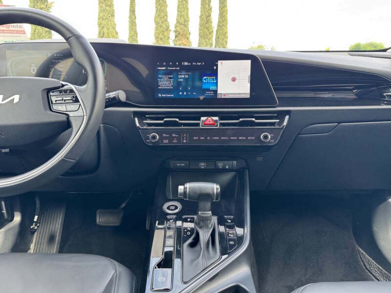 2023 Kia Niro EX