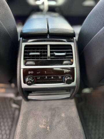 2019 BMW 7 Series 740i