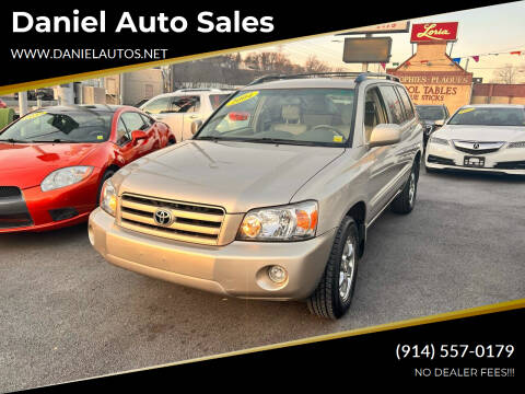 2004 Toyota Highlander for sale at Daniel Auto Sales in Yonkers NY