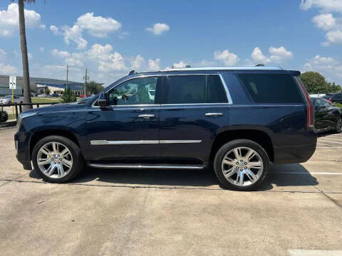 2019 Cadillac Escalade Luxury