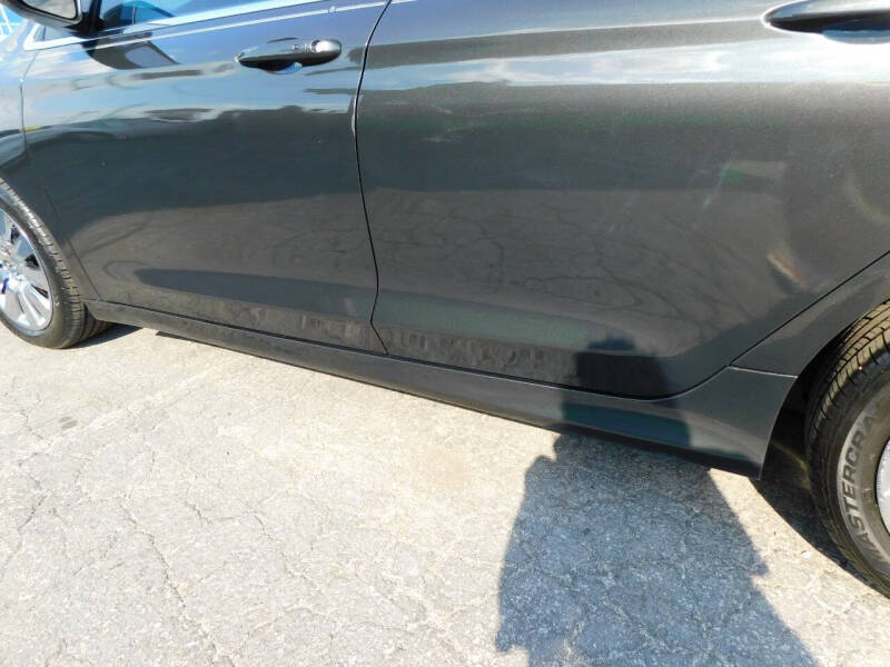 2015 Chrysler 200 LX