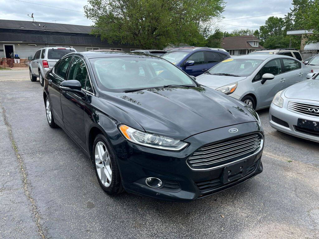 2014 Ford Fusion SE