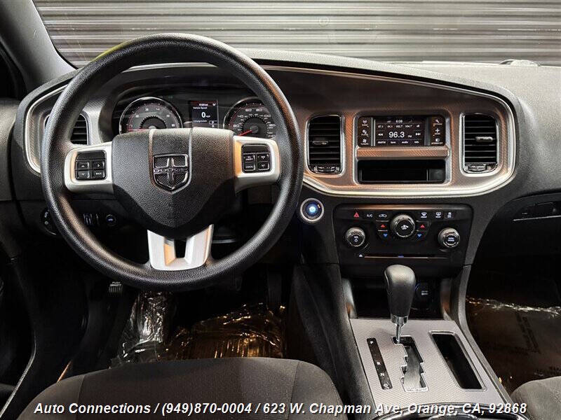 2013 Dodge Charger SE