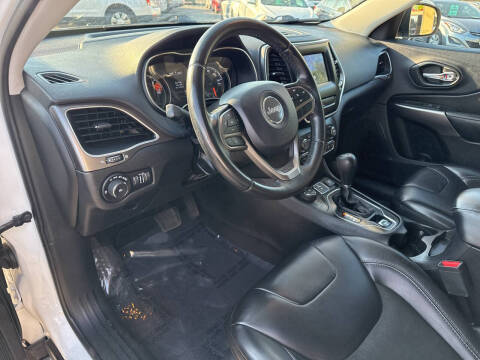 2019 Jeep Cherokee Latitude Plus