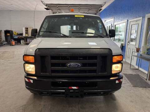2011 Ford E-Series E-250
