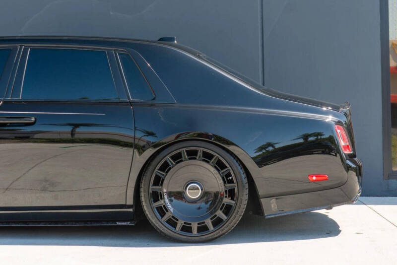 2024 Rolls-Royce Phantom