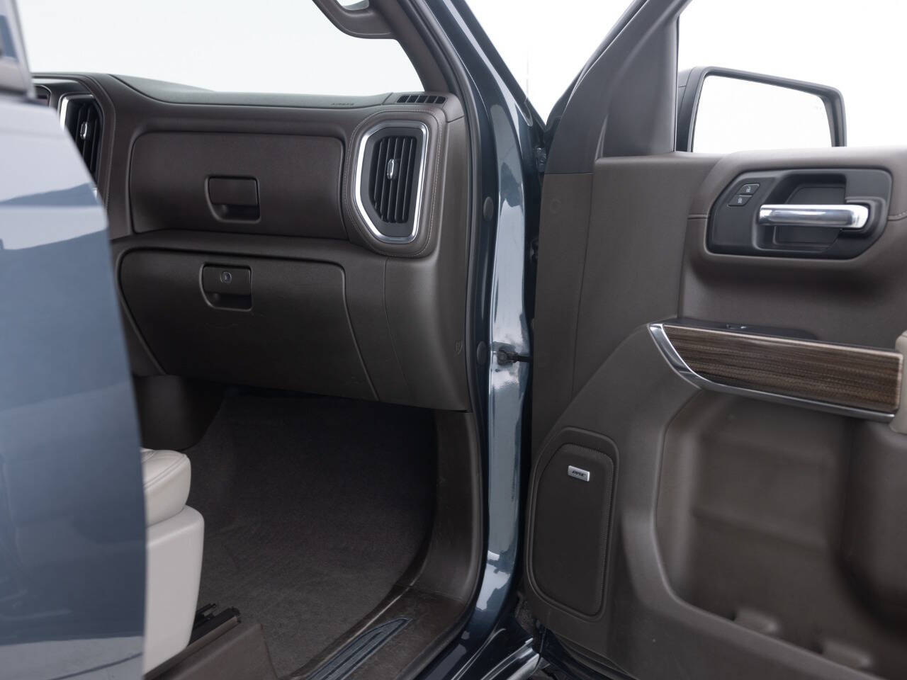 Used Car 2020 Chevrolet Silverado 1500  Lt Trail Boss 4x4 4dr Crew Cab 5.8 Ft. Sb For Sale Under $30,000 In Coal City, Illinois