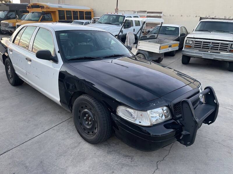 2005 Ford Crown Victoria for sale at OCEAN IMPORTS in Midway City CA