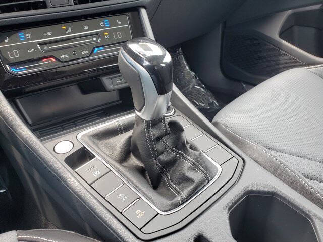 2025 Volkswagen Jetta SEL