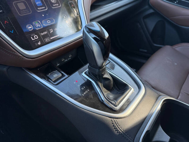 2022 Subaru Outback Touring