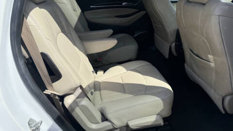 2020 Buick Enclave Essence