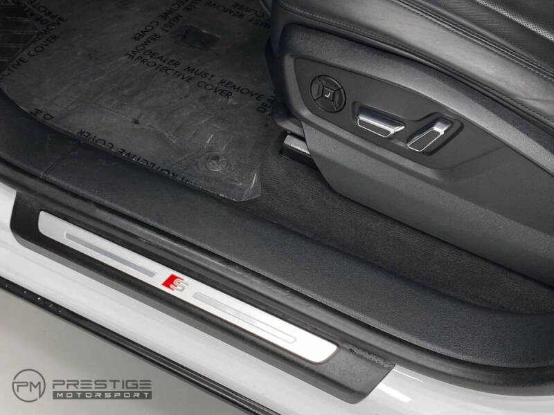 2019 Audi Q8 quattro Prestige 55 TFSI