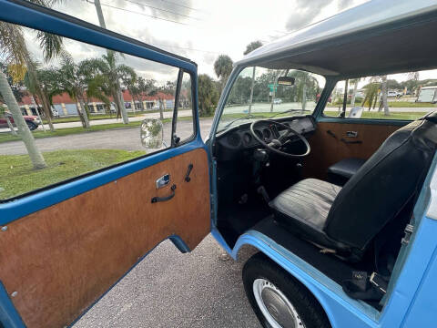 1973 Volkswagen Bus