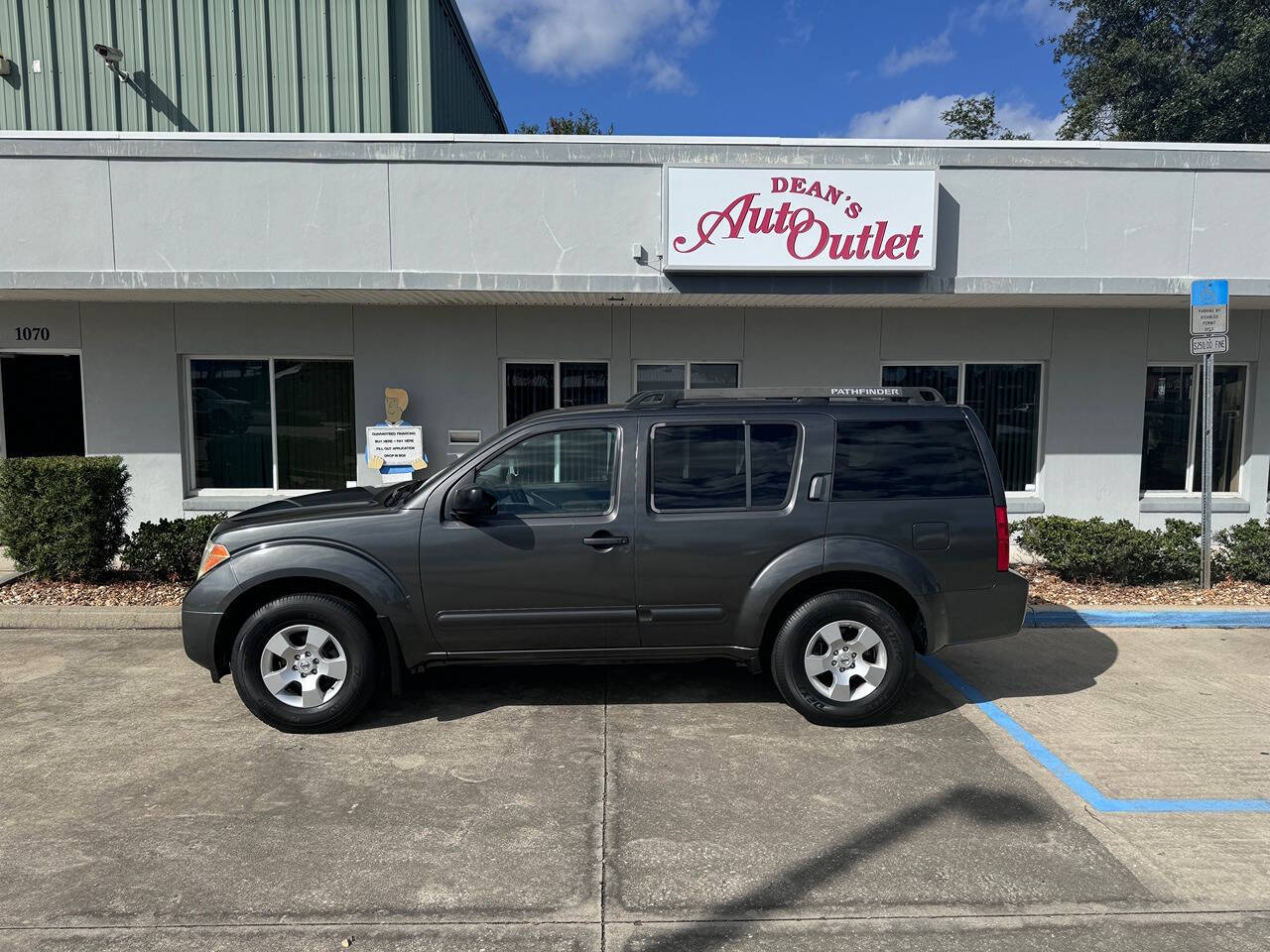 2007 Nissan Pathfinder for sale at Deans Auto Outlet in Ormond Beach, FL