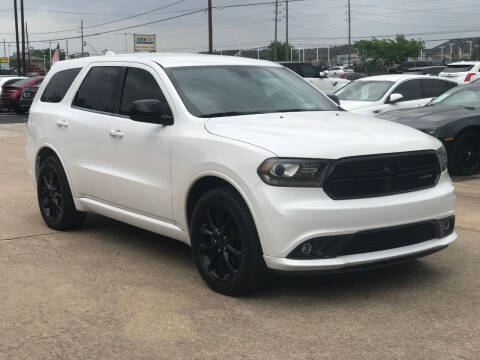 2018 Dodge Durango for sale at Discount Auto Company in Houston TX