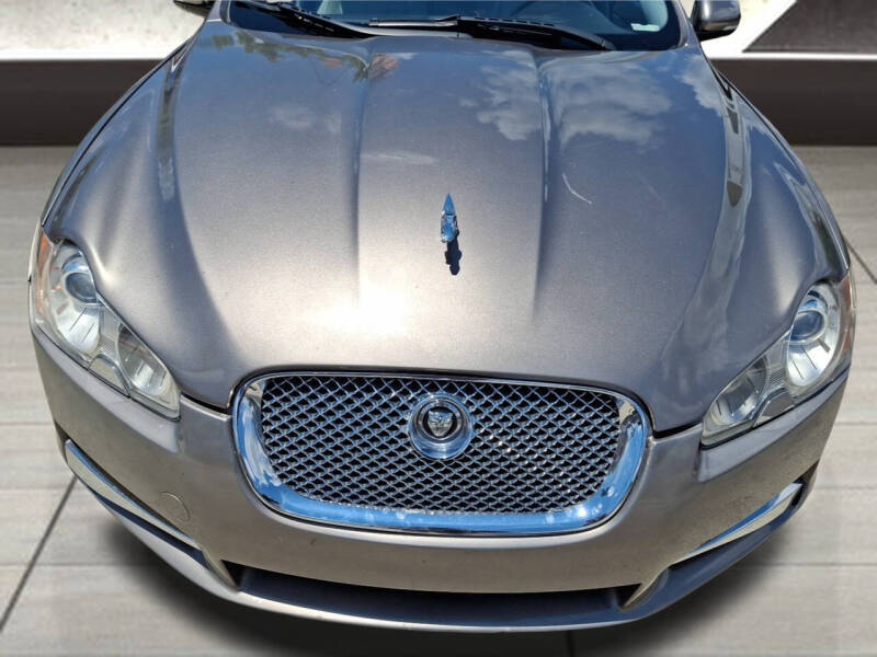 2010 Jaguar XF