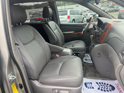 2006 Toyota Sienna XLE 7 Passenger