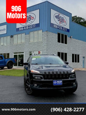 2017 Jeep Cherokee for sale at 906 Motors in Gladstone MI