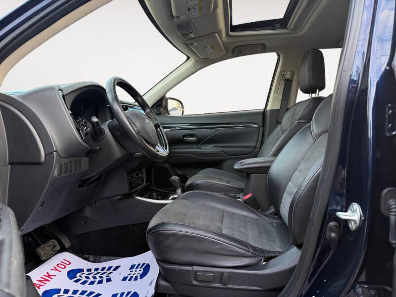 2019 Mitsubishi Outlander SE