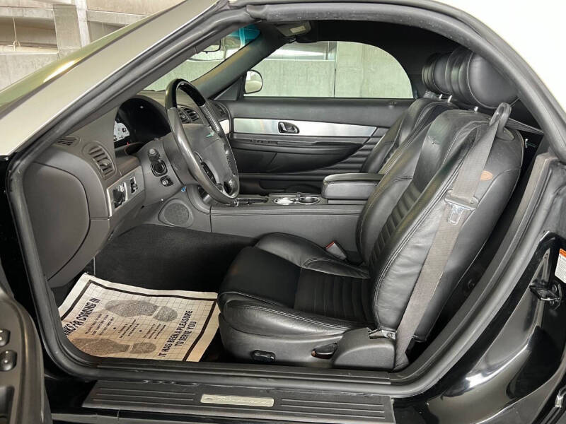 2002 Ford Thunderbird Deluxe