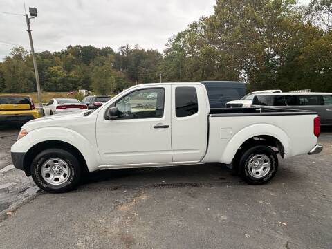 2015 Nissan Frontier for sale at Monroe Auto's, LLC in Parsons TN