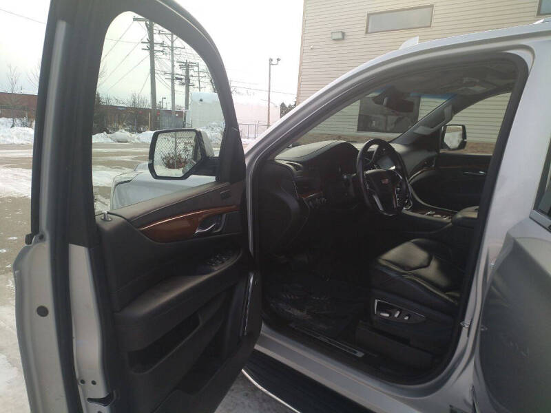 2019 Cadillac Escalade Luxury