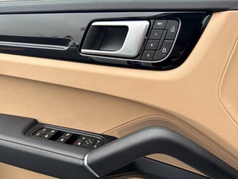 2022 Porsche Cayenne