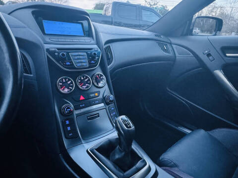 2014 Hyundai Genesis Coupe 3.8 R-Spec