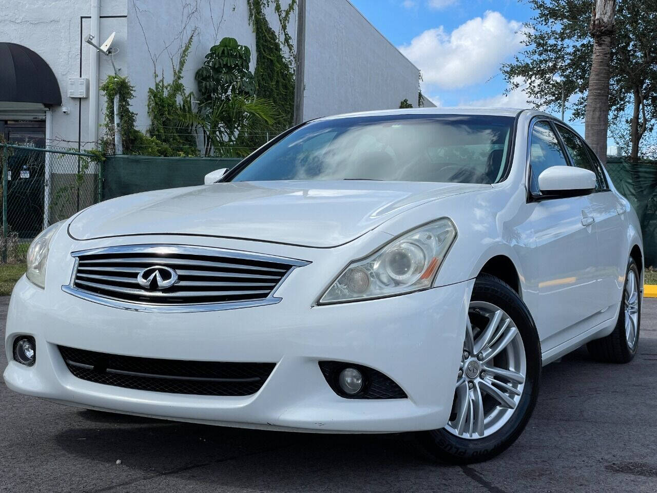 2013 INFINITI G37 Sedan