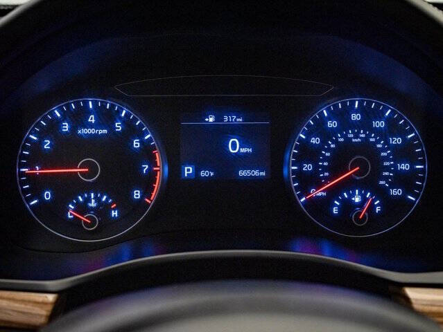 2019 Kia Cadenza Technology