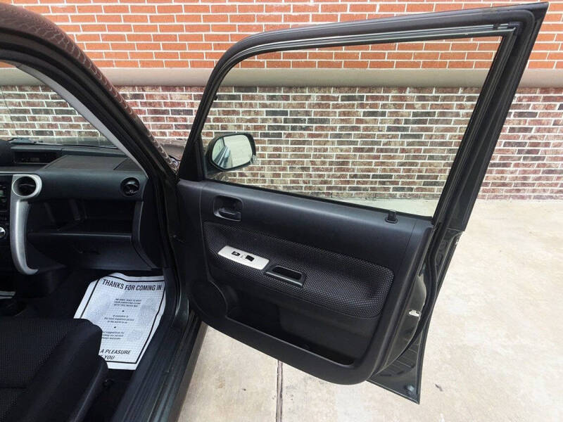 2006 Scion xB