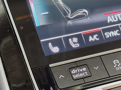 2022 Audi Q8 quattro Premium Plus 55 TFSI