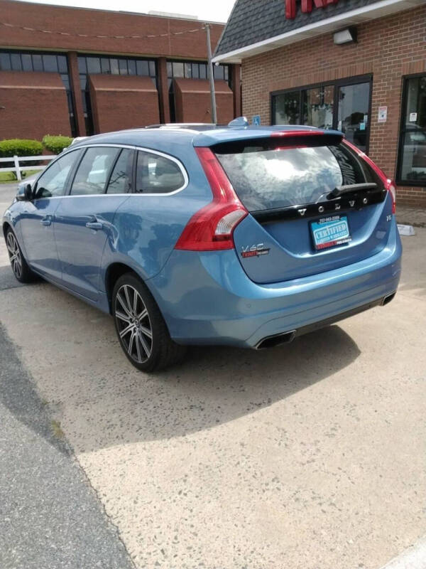 2015 Volvo V60 T5 Drive-E Platinum