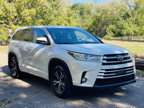 2017 Toyota Highlander LE Plus