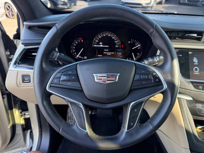 2017 Cadillac XT5
