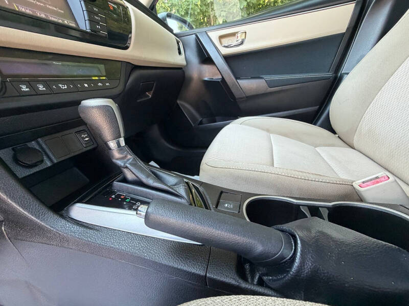 2015 Toyota Corolla LE