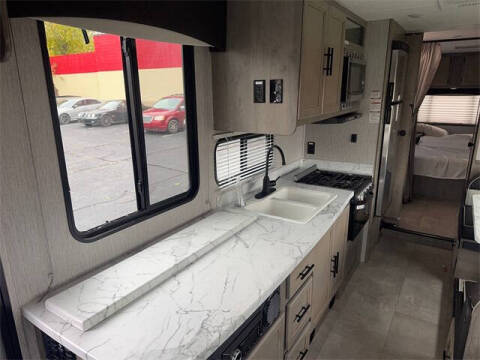 2021 Ford E-Series E-450 SD