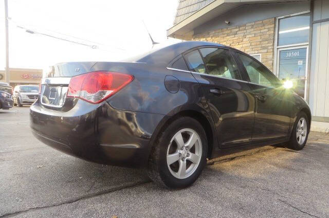 2014 Chevrolet Cruze 1LT photo 2