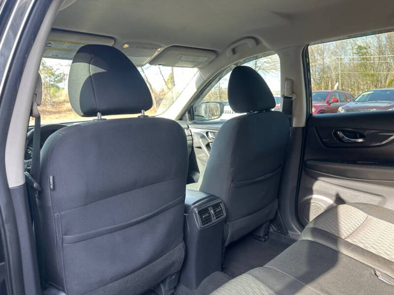 2020 Nissan Rogue SV