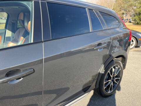 2015 Volvo V60 Cross Country T5 Platinum