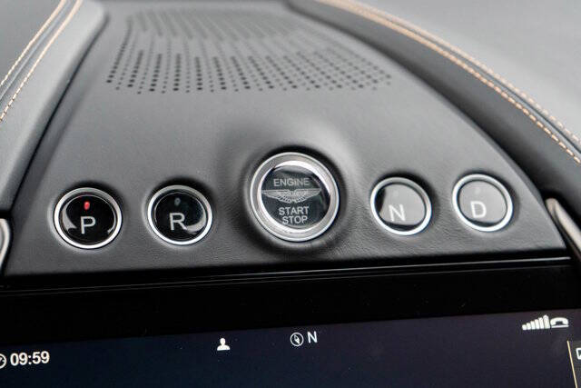 2024 Aston Martin DBX 707