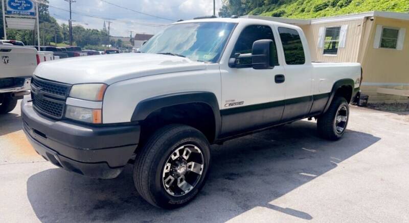 2007 Chevrolet Silverado 2500HD Classic for sale at North Knox Auto LLC in Knoxville TN