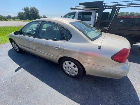 2000 Ford Taurus SE