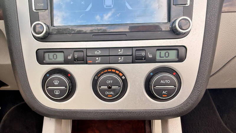 2009 Volkswagen Eos Lux