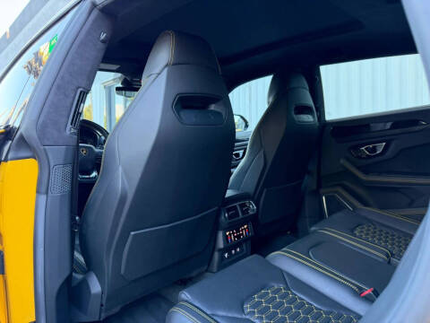 2021 Lamborghini Urus
