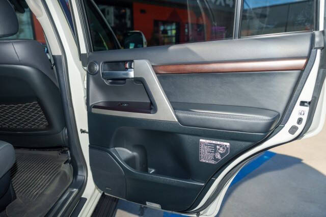 2021 Toyota Land Cruiser