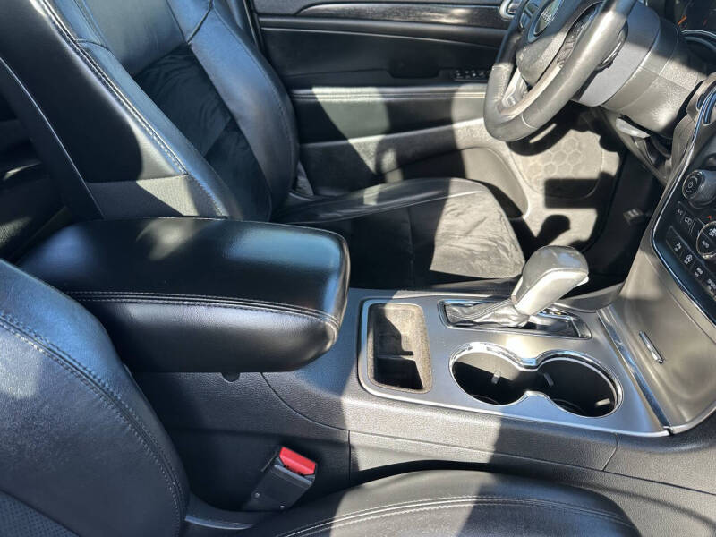 2018 Jeep Grand Cherokee Laredo E