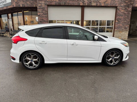 2017 Ford Focus ST