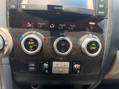 2013 Toyota Sequoia Platinum