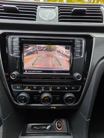 2017 Volkswagen Passat 1.8T R-Line